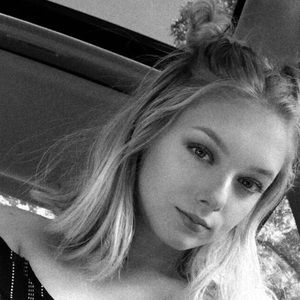 Meet your Posher, Lexi